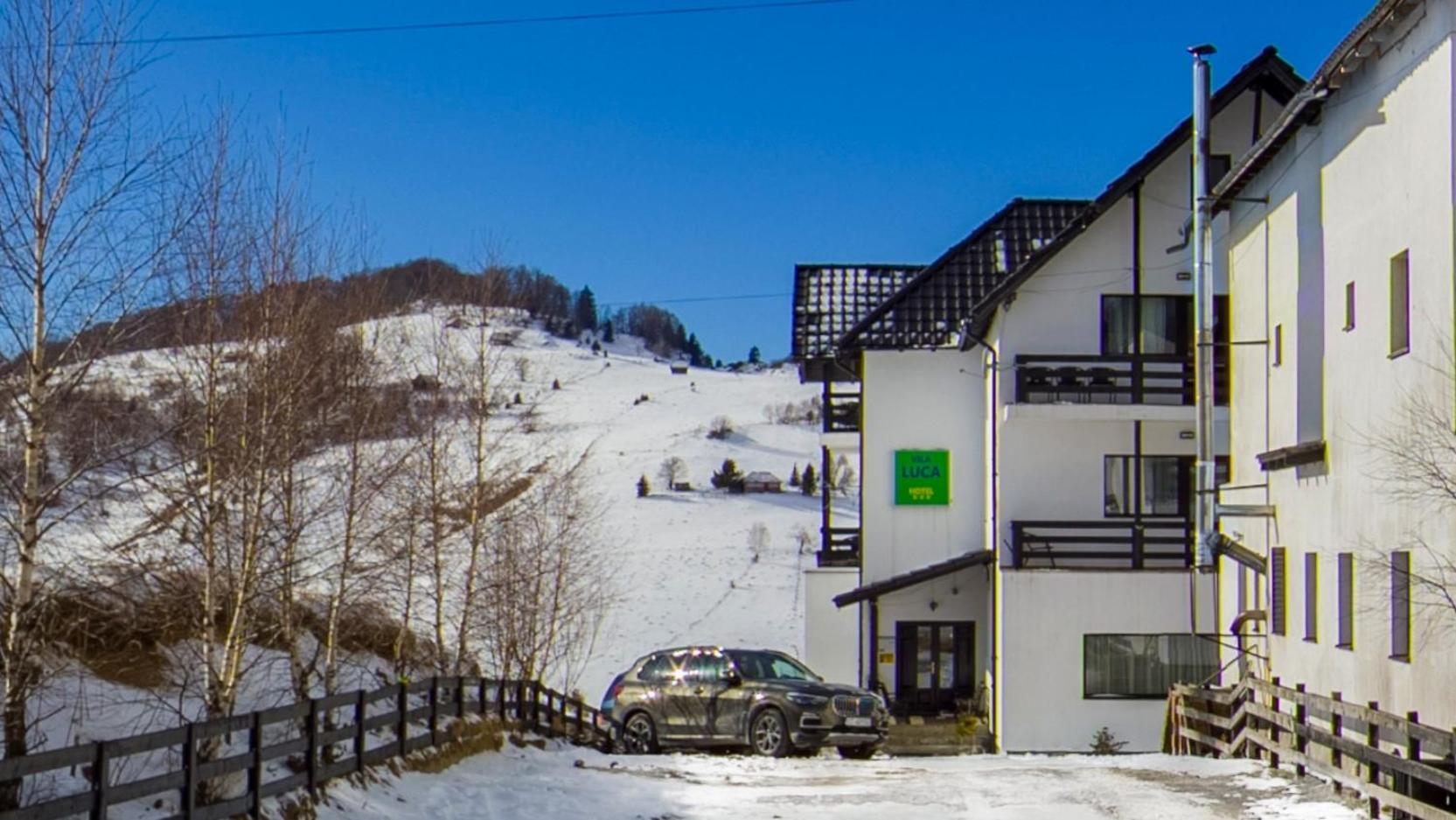 Vila Luca-Hotel Şirnea 외부 사진